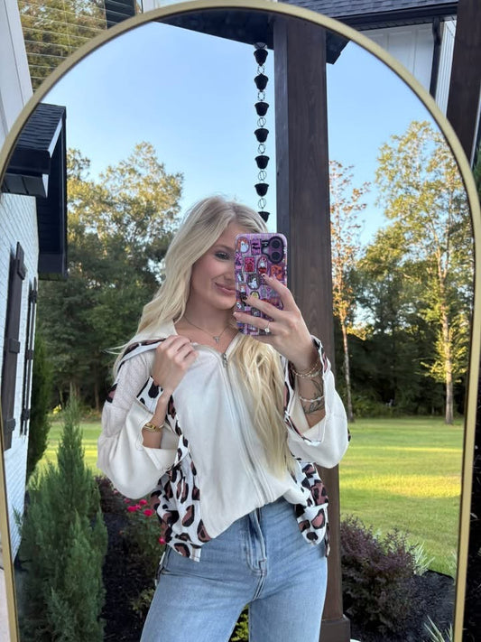 Leopard Zip up￼